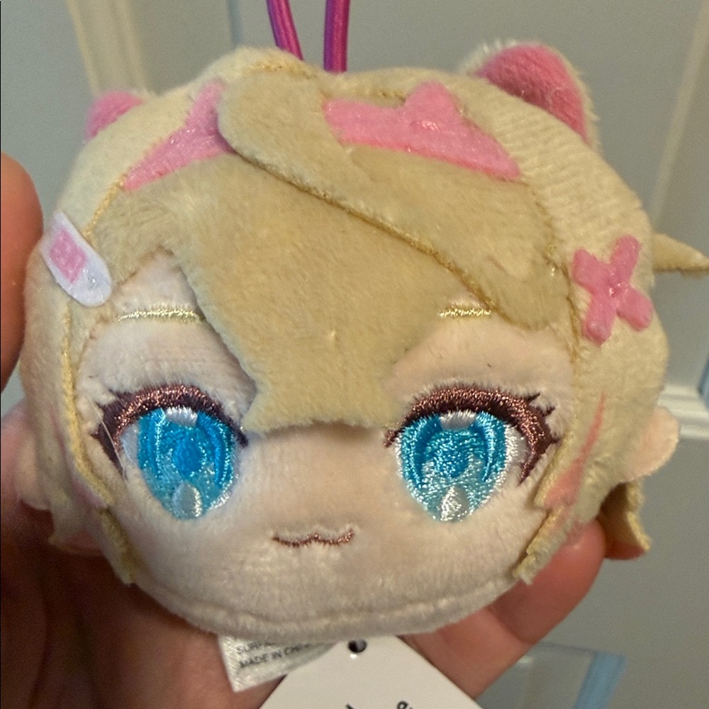 Hololive Production Round 1 Collab Mococo Face Keychain 2.8''